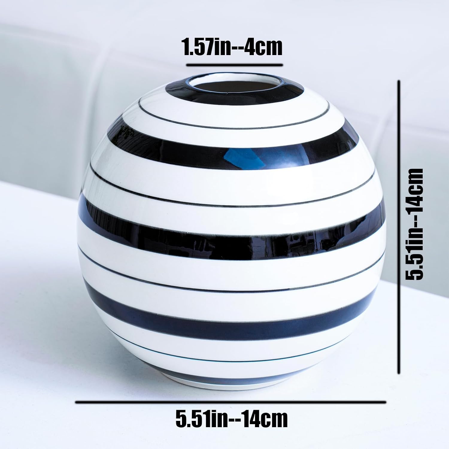 Spherical and White Striped Ceramic Vase / Black