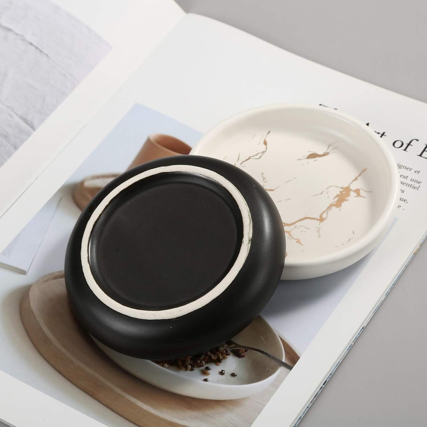 Ceramic Soap Dish Tray Holder / Black