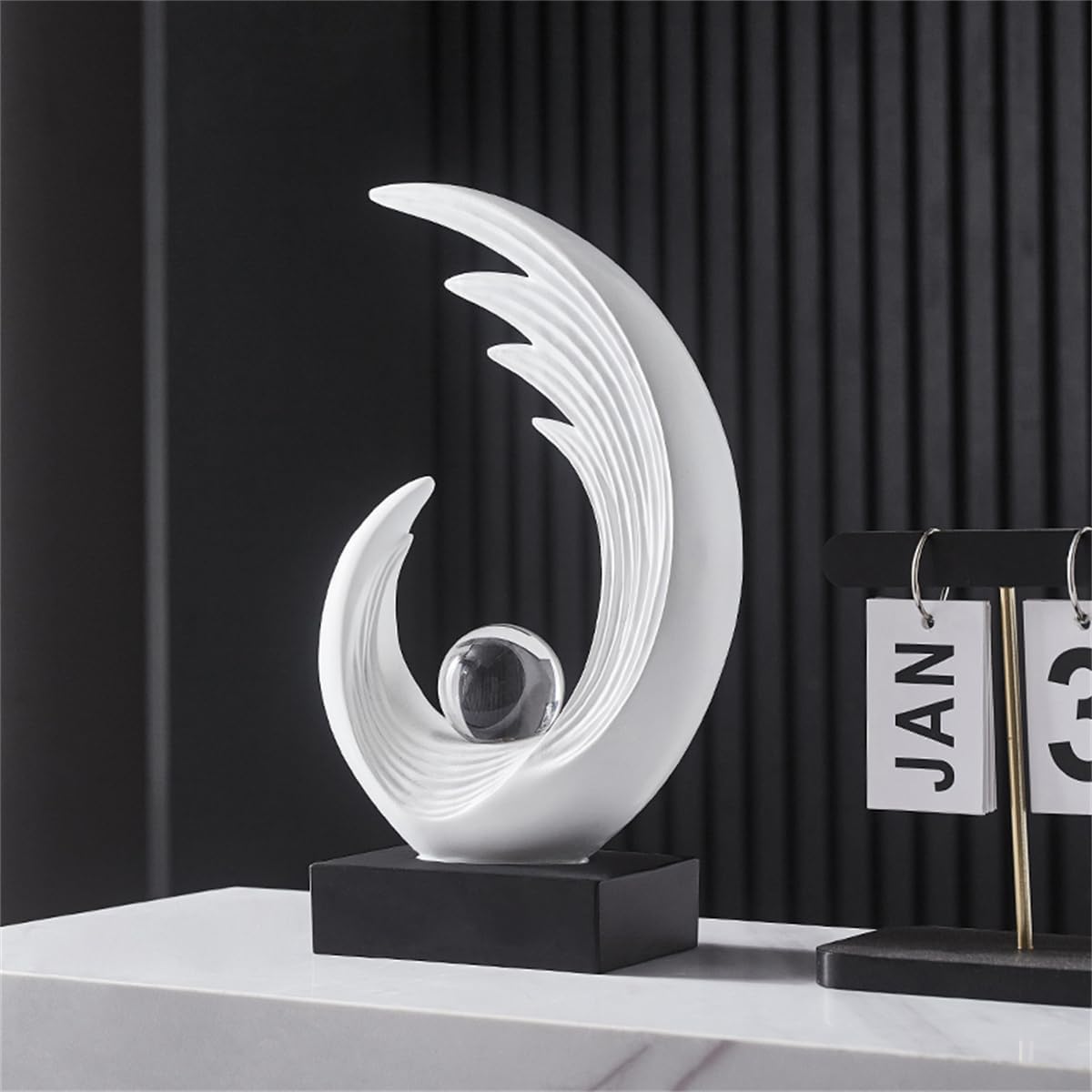 TV Stand / Statue Decoration / Abstract