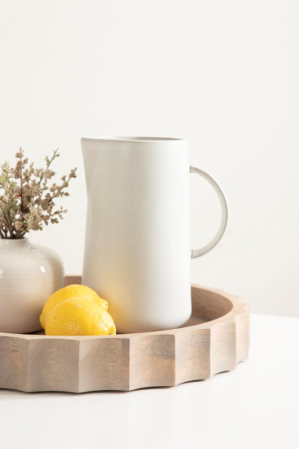 Lissi Decorative Round Tray / Natural / 15 Inch
