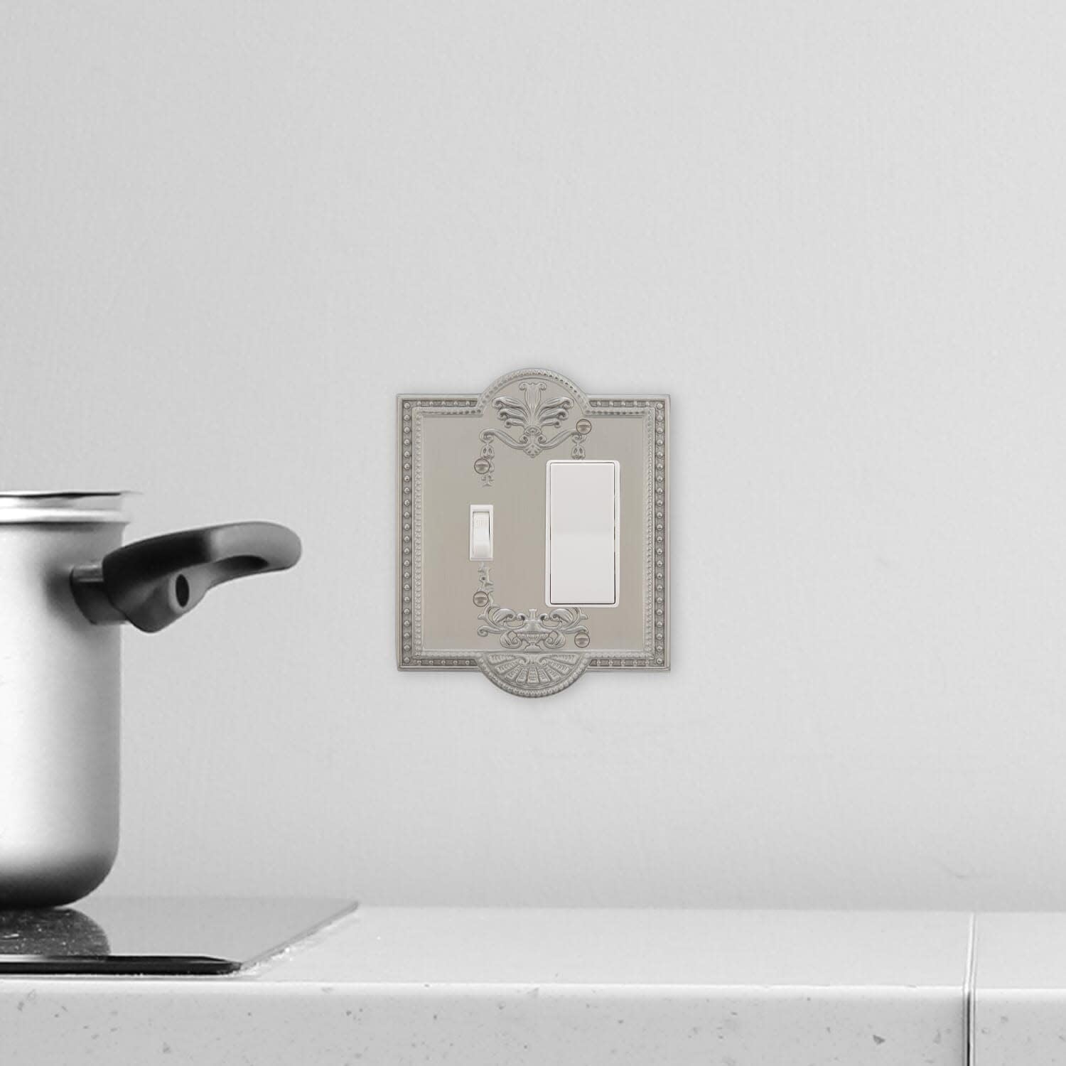 Nostalgic Warehouse Meadows Light Switch Cover Plate, Antique Brass