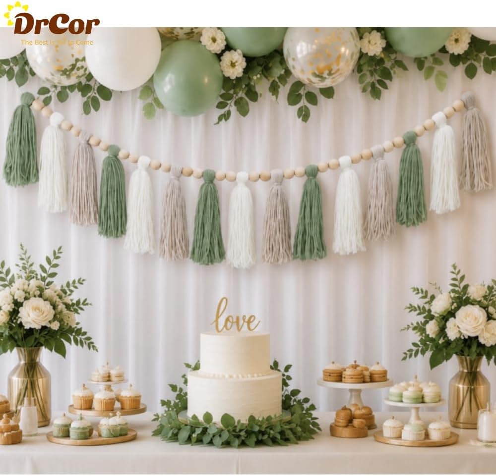DrCor Sage Green Tassel Garland / Green White