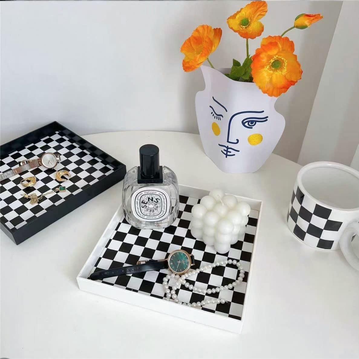 Checkered Decorative Tray / White Checkered