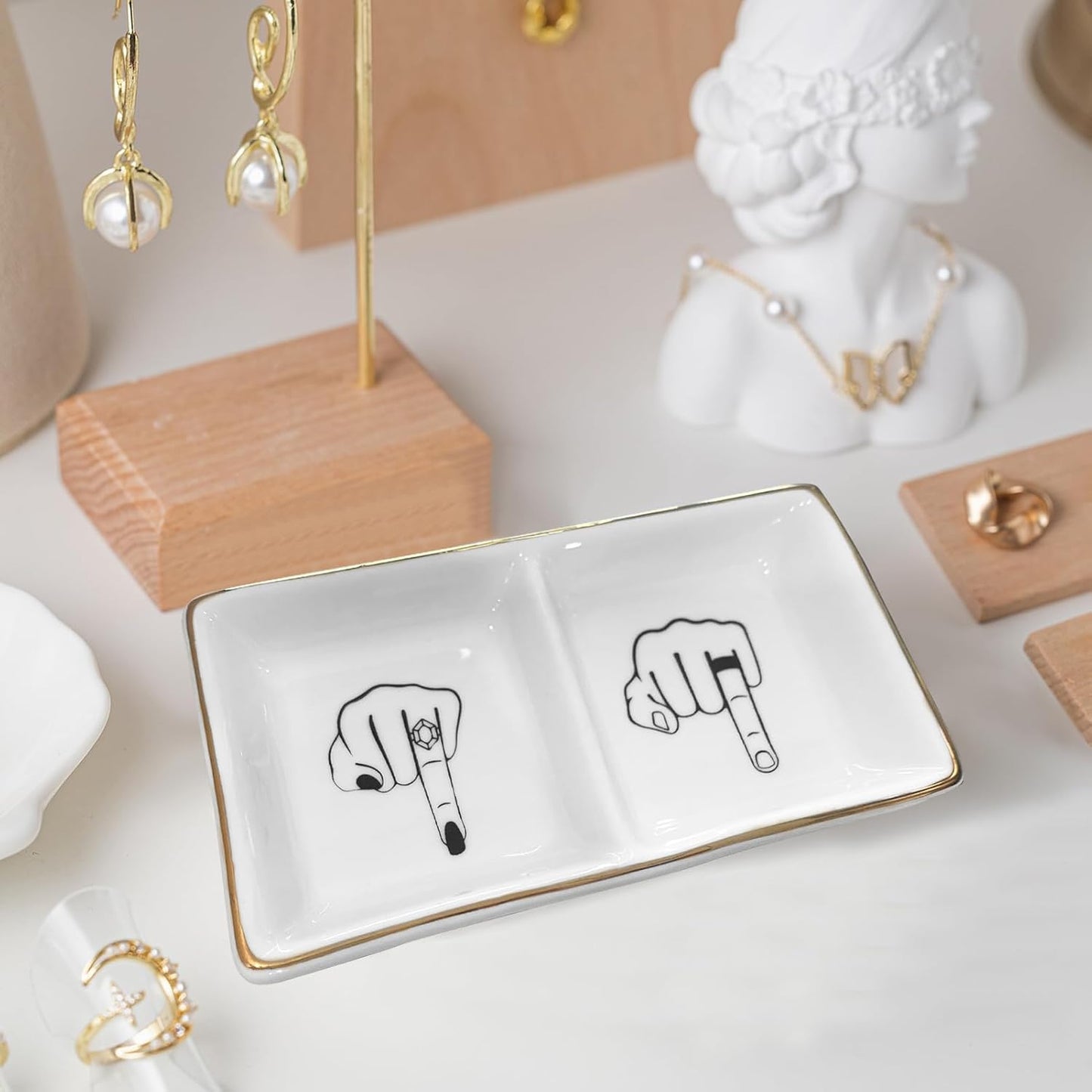 Elegant Finger Ceramic Ring Holder for Engagement / Fingers
