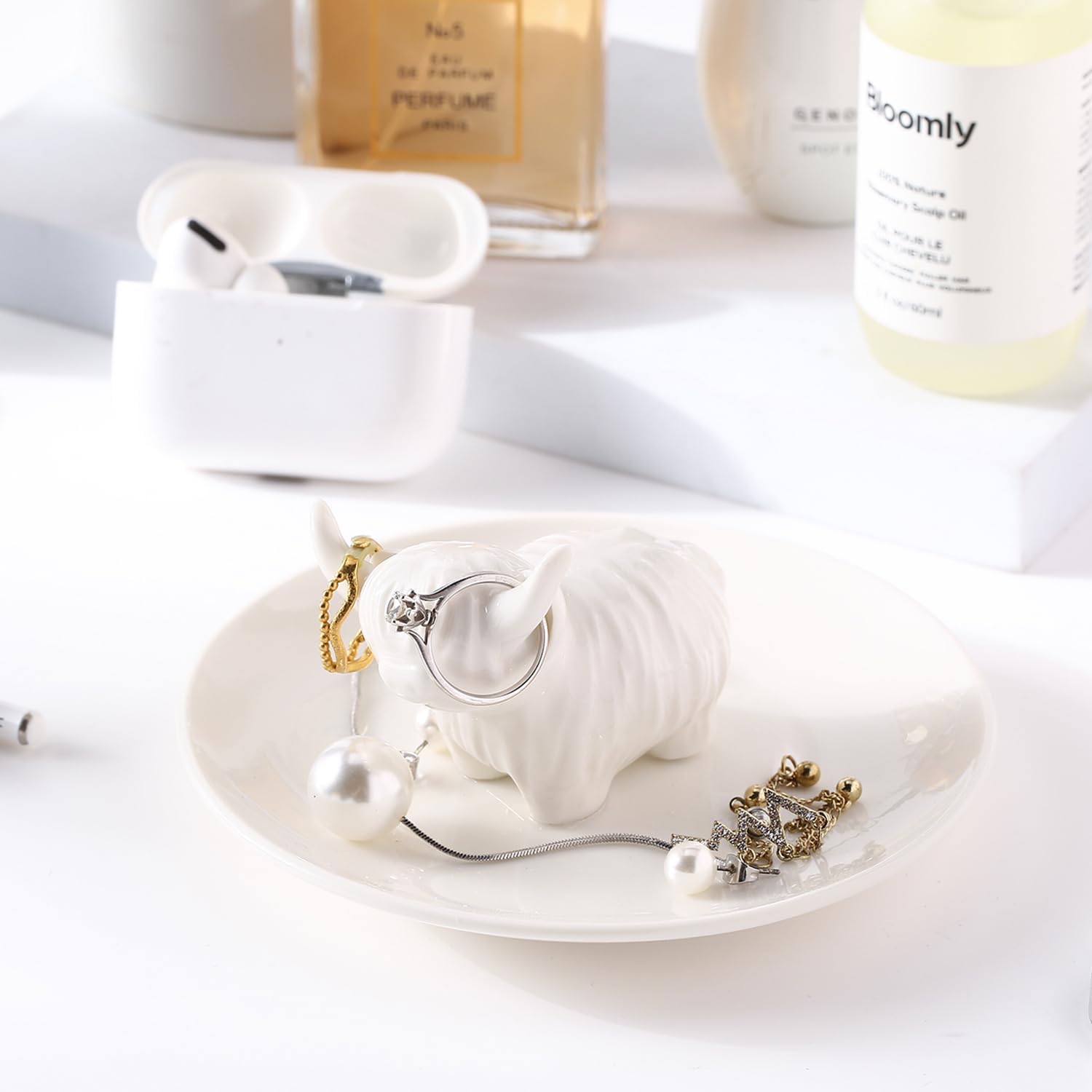 Highland Cow Ring Holder Dish Unique Ceramic jewelry Dish Tray Home Decor / Highland Cow Ceramic