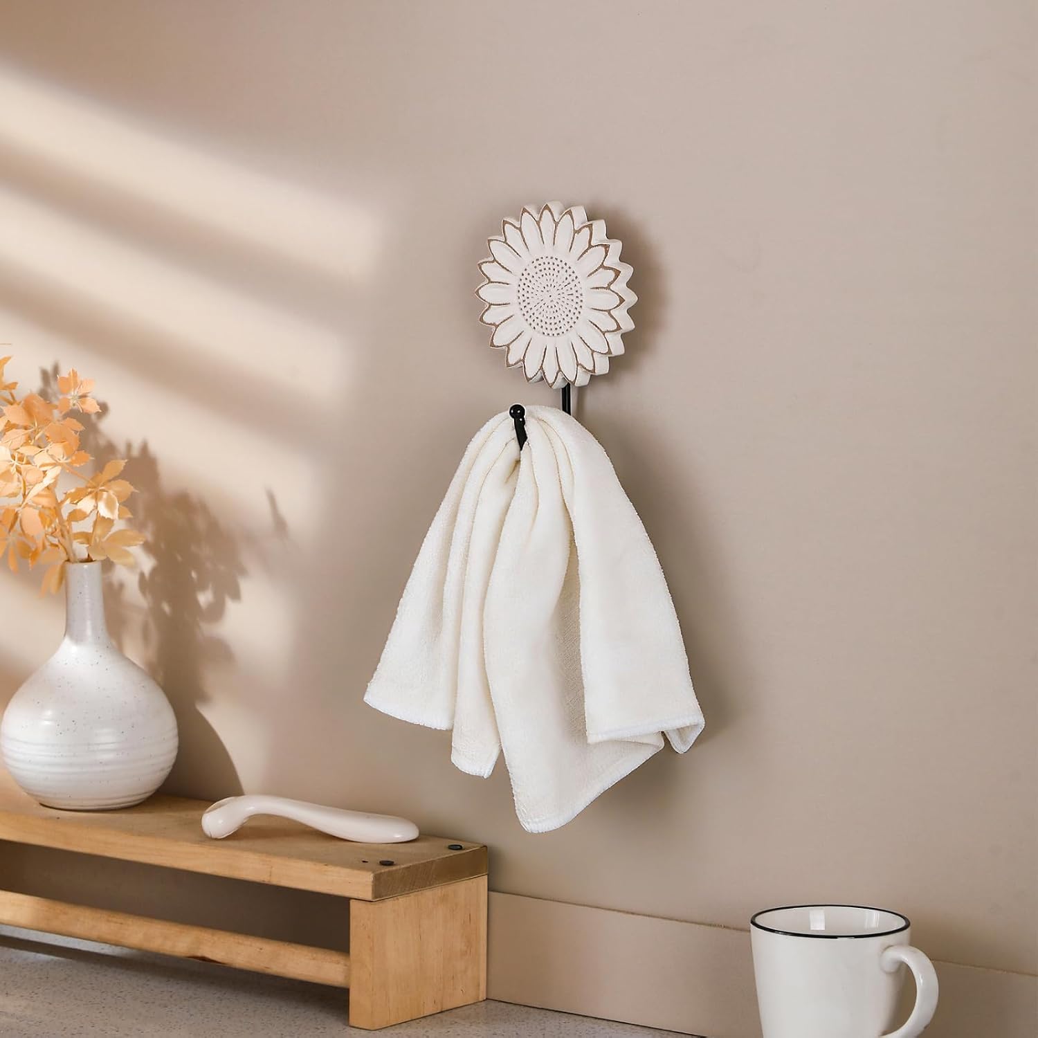 Rustic Wooden Sunflower Wall Hooks / White / Set of 2