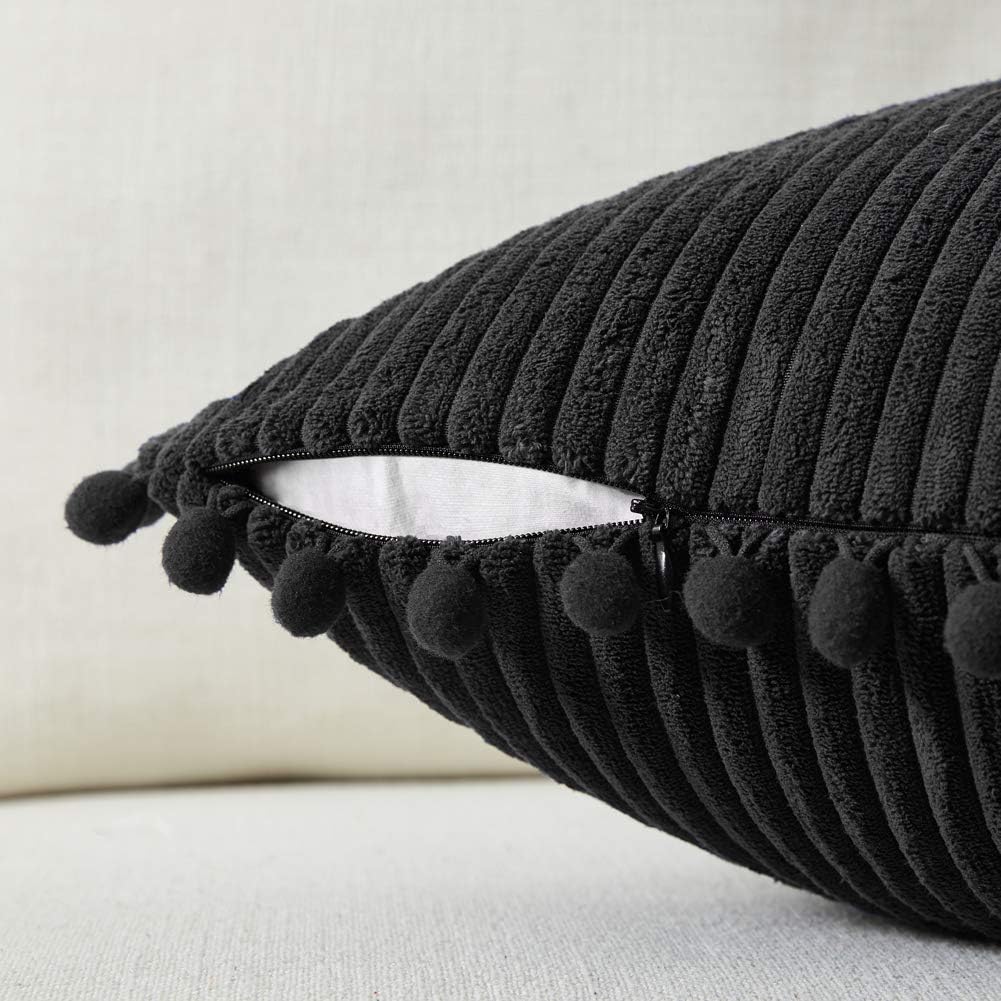 Decorative Throw Pillow Covers / 18 x 18 / Black / Set of 2