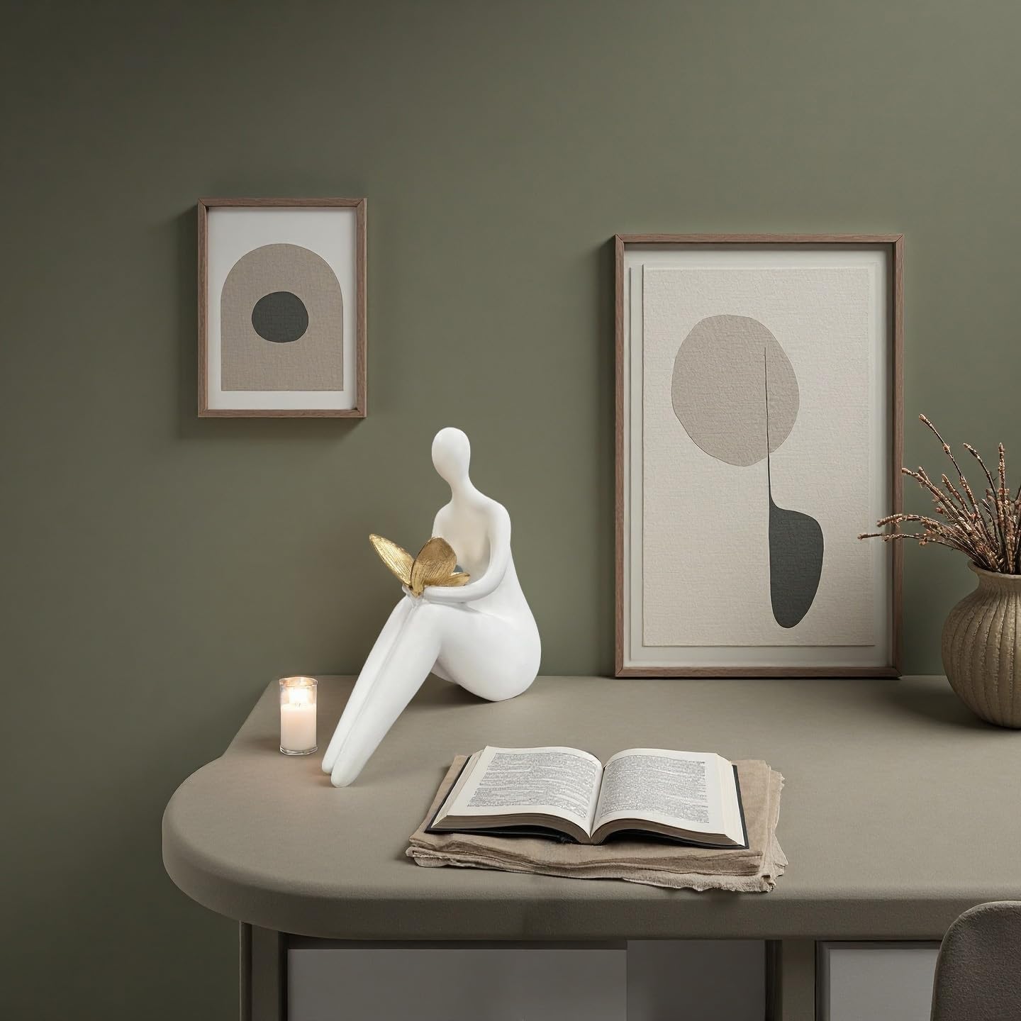 Abstract Sitting Figurine / W2 / White