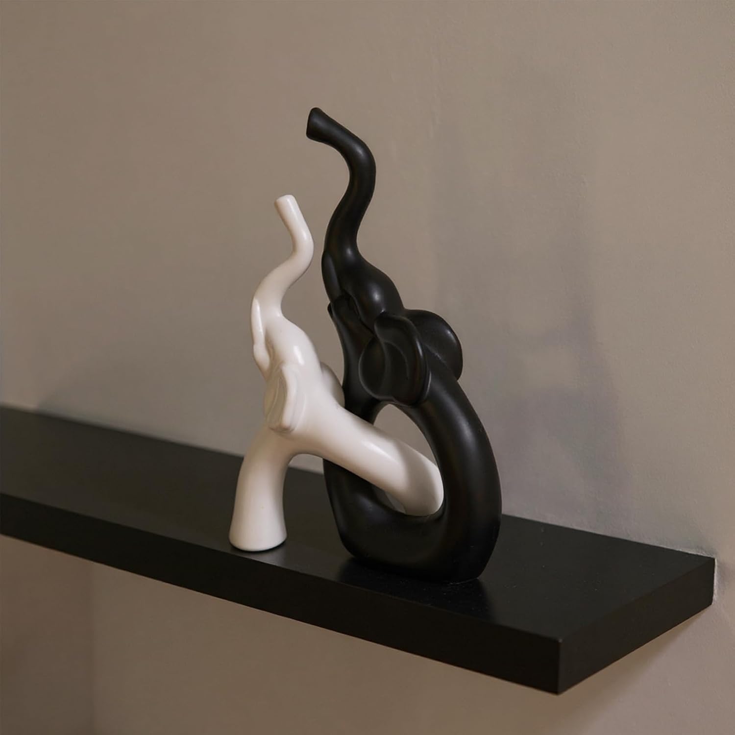 Loving Pair of Elephants Statues Figurine / Black White-elephant