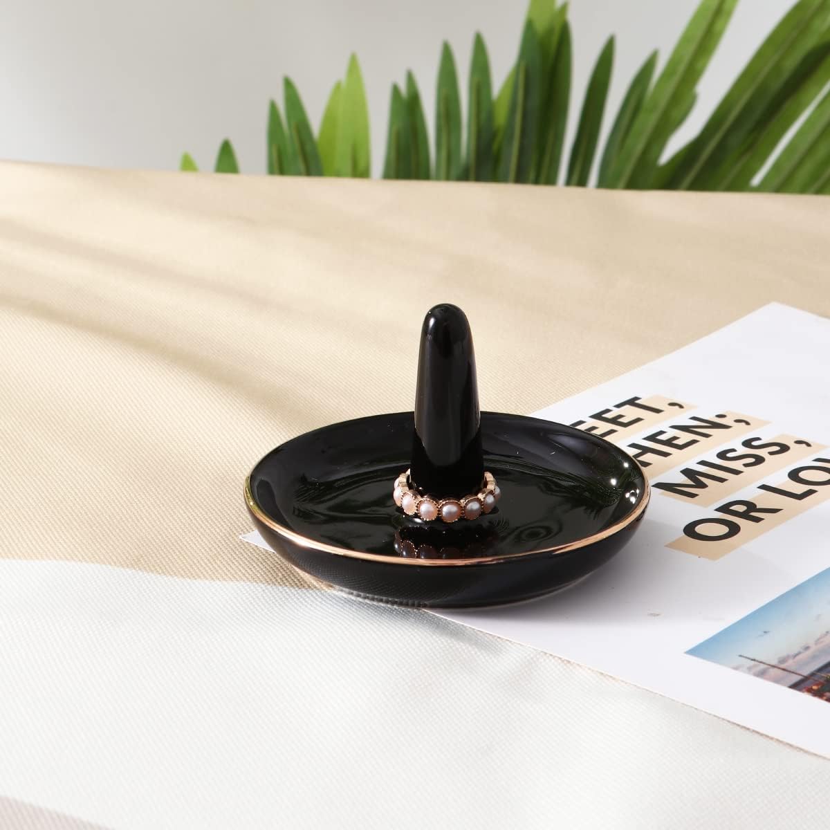 Round Ring Tray Holder / Black / 4 Inch