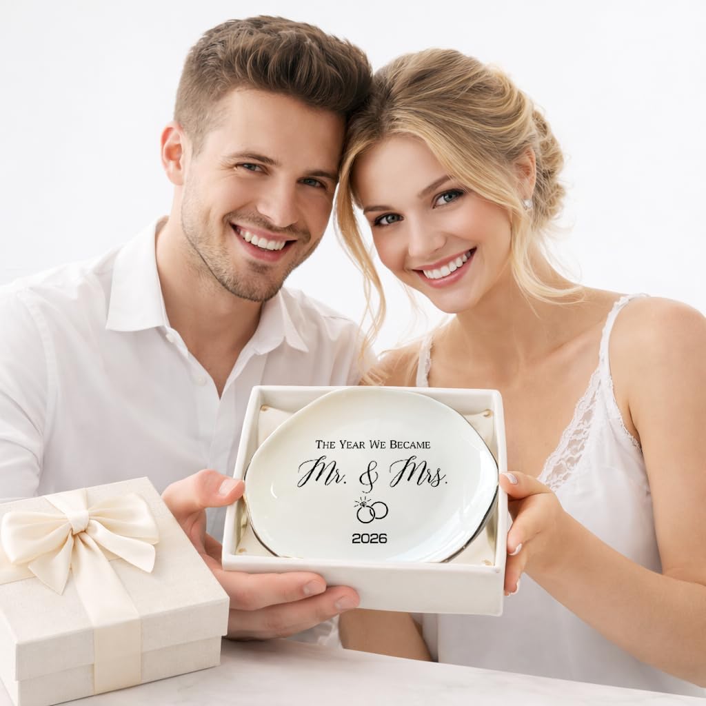 Elegant Ceramic Ring Holder for Engagement / The Year We Became Mr & Mrs 2026