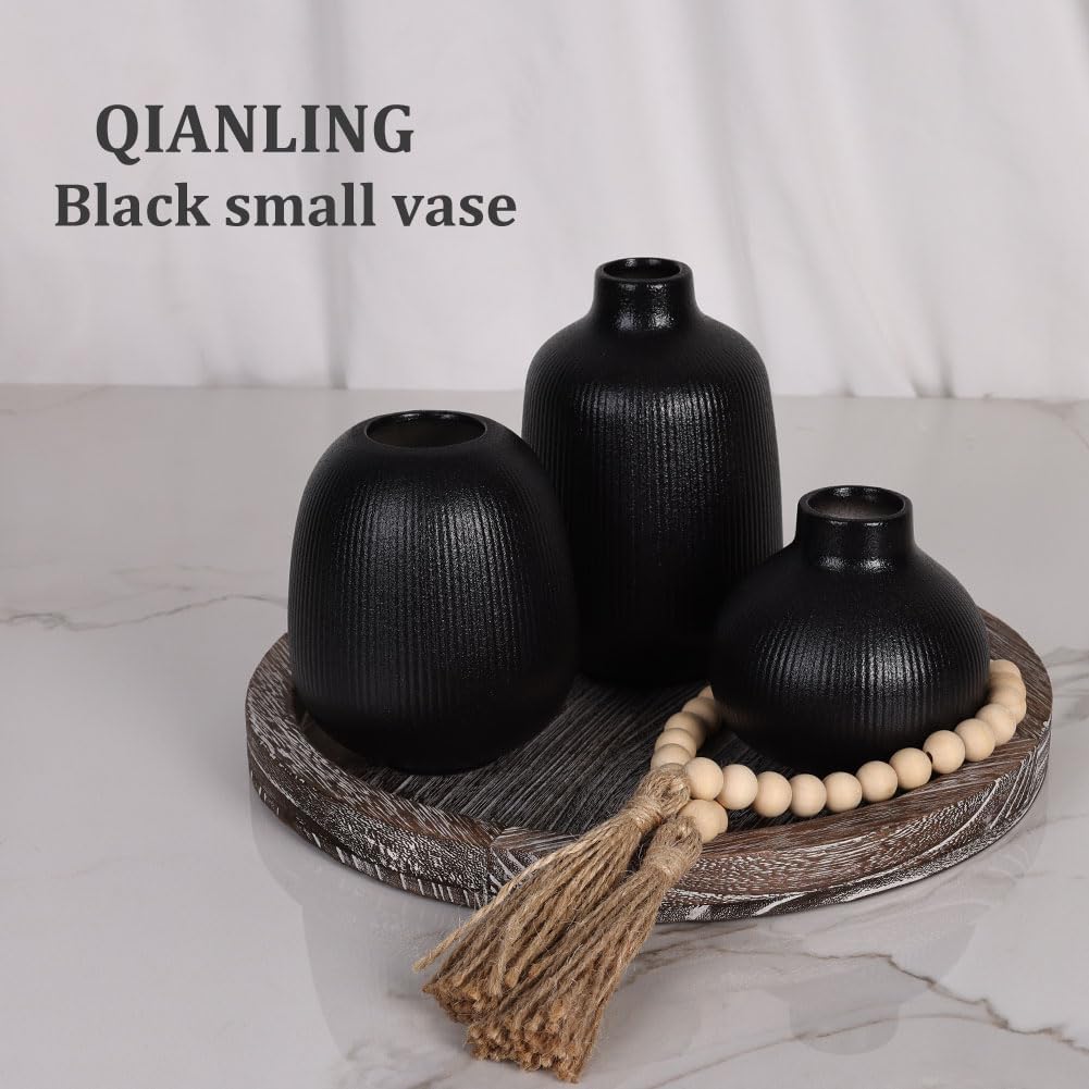 Ceramic Vase / Modern Ribbed Vases / Black / Set of 3