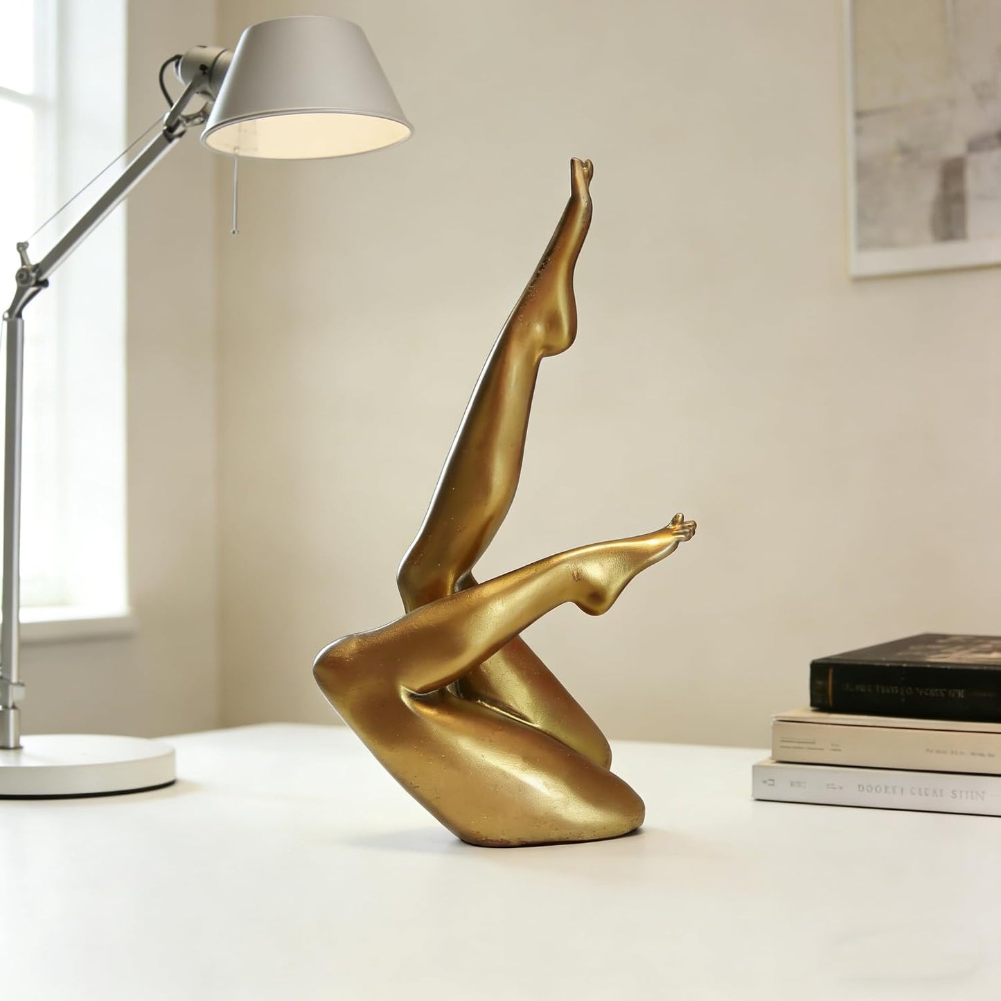 Elegant Legs Statues Living Room / Gold