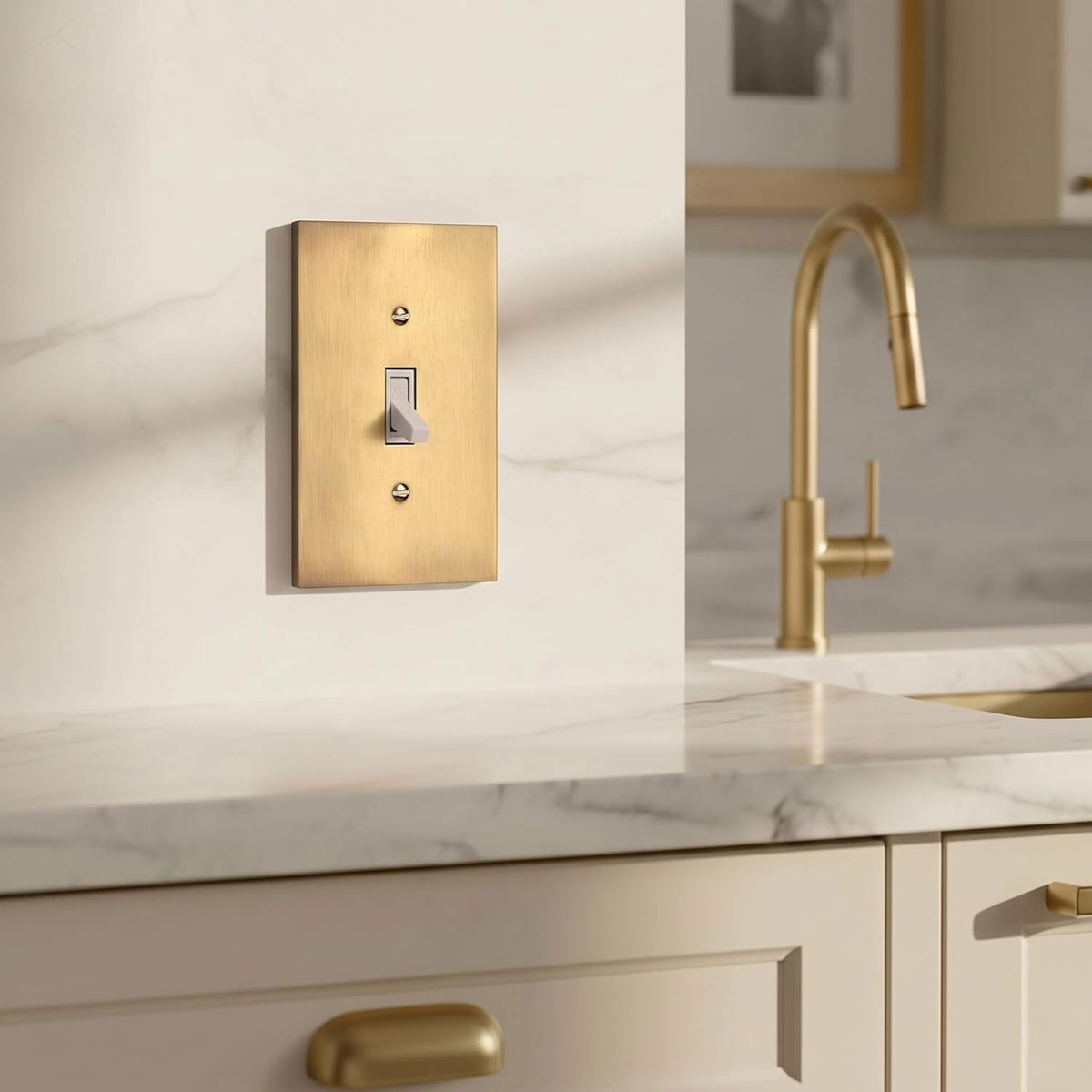 Rio Salto Toggle Light Switch Cover Plate Single Flip Switch Brushed Gold Metal 1-Gang Outlet Covers Wall Plates —