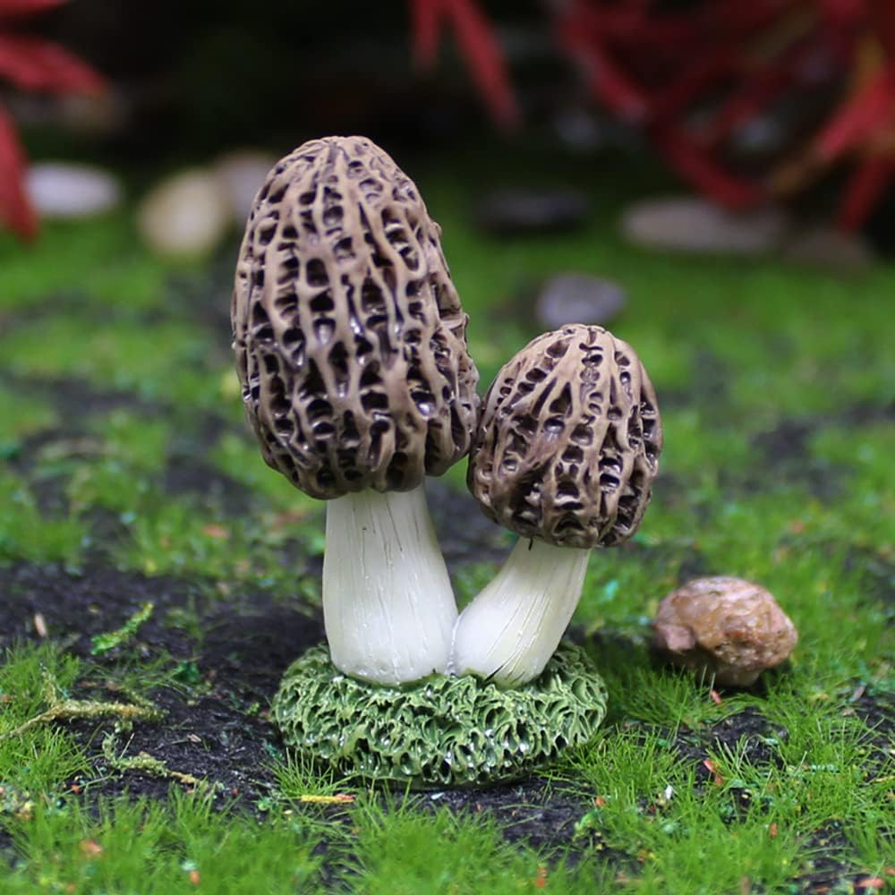 Mushroom Figurines / Set of 6