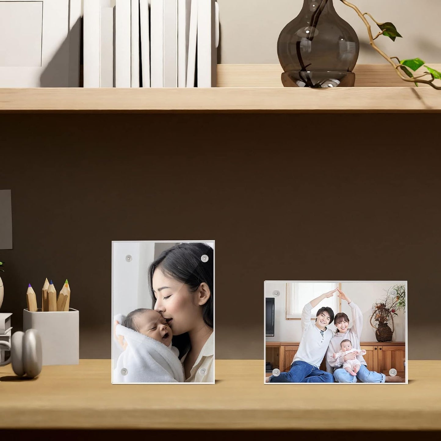 24 Pcs 2.5 x 3.5 Inch Mini Acrylic Picture Frames, Clear Acrylic Photo Business Card Frame Desktop Display Double Sided