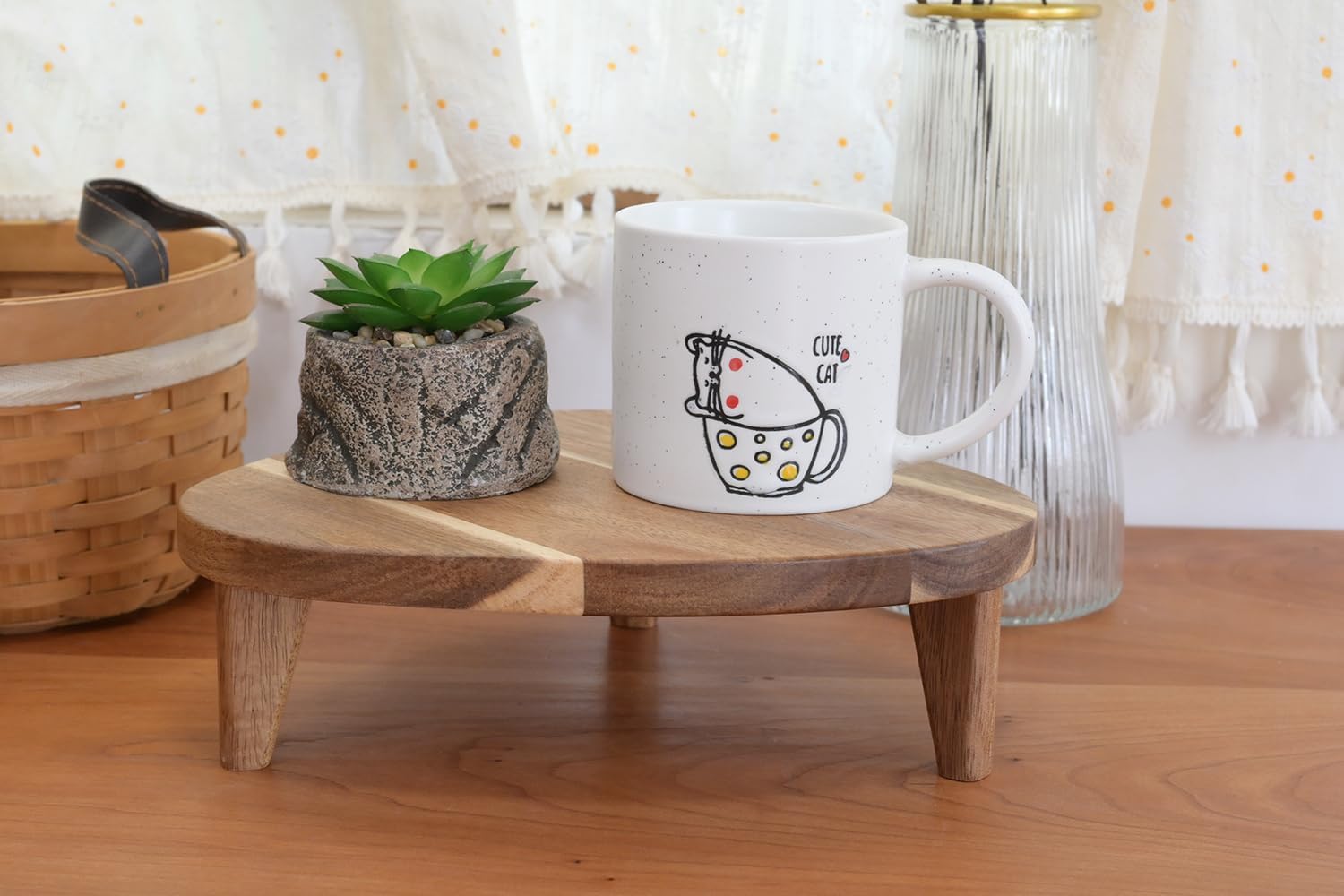 Acacia Wood Corner Pedestal Stand Triangle Decorative Farmhouse Wood Riser for Display Wooden Stand