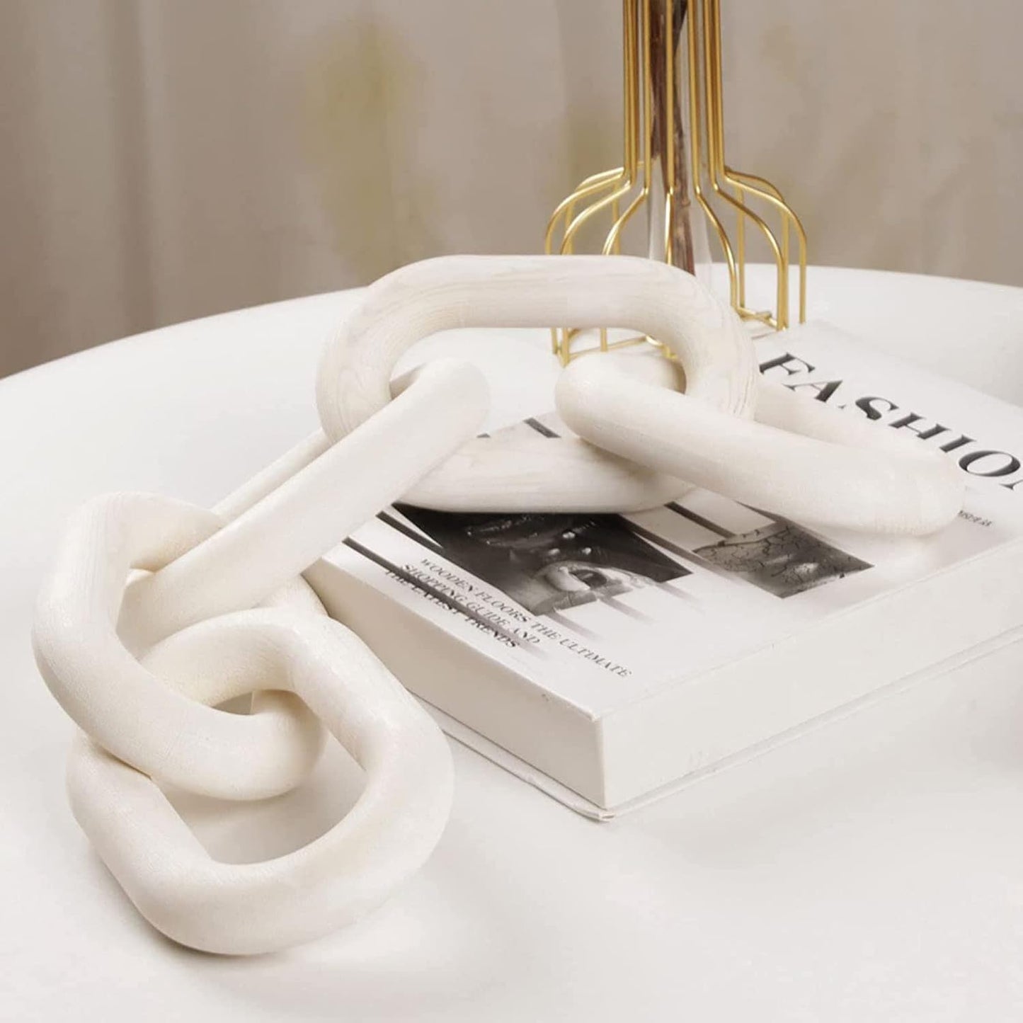 Modern Farmhouse Style / White / 21.7 Inch