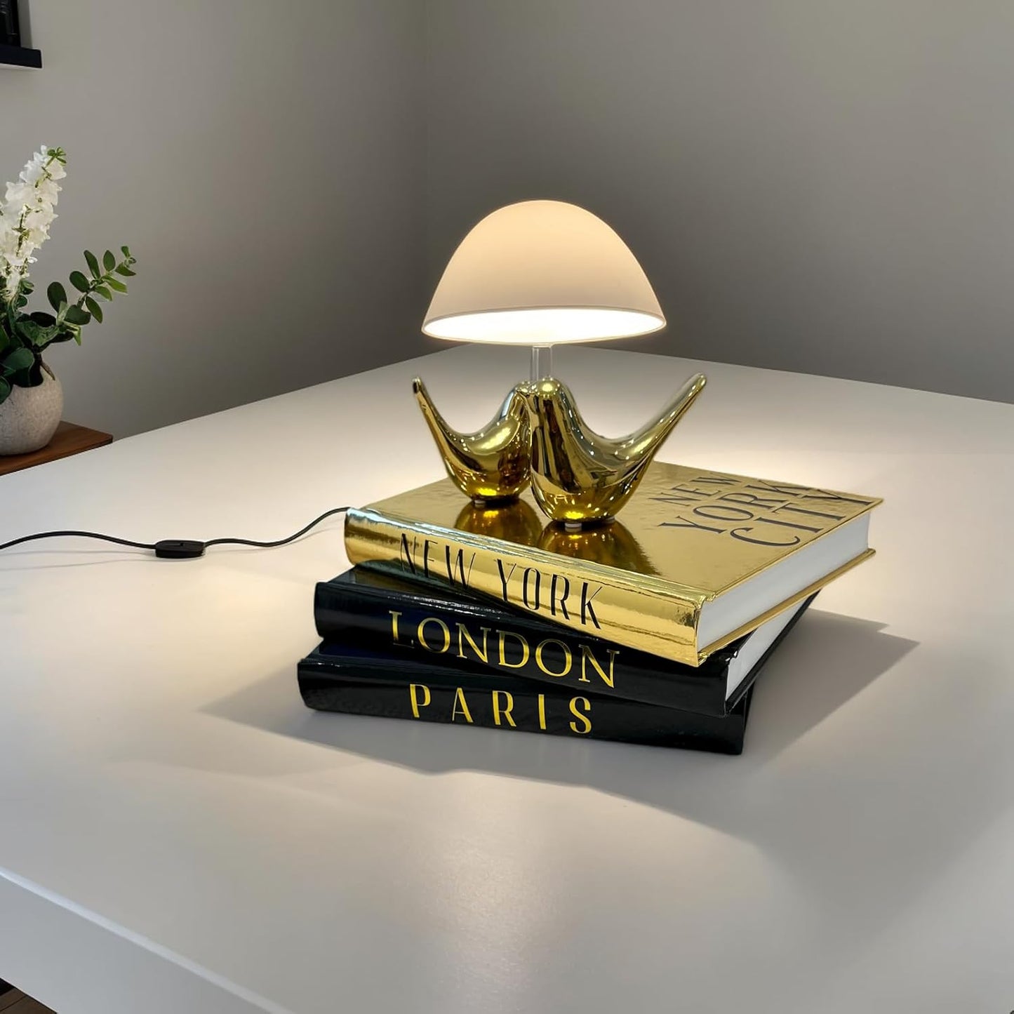 Modern Style Coffee Table Book Decor / Gold