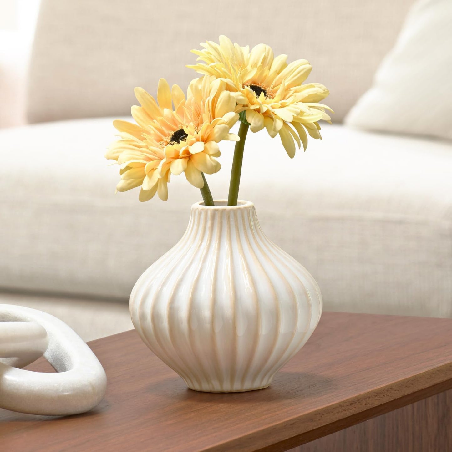 4" Ribbed Ceramic Bud Vase for Flowers / 4.5-inch / White / 4.5 Inch