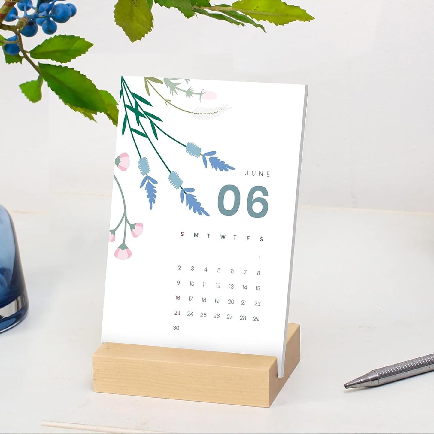 Wood Stand for Monthly Desk Calendar / 3.5" Birch / Set of 2