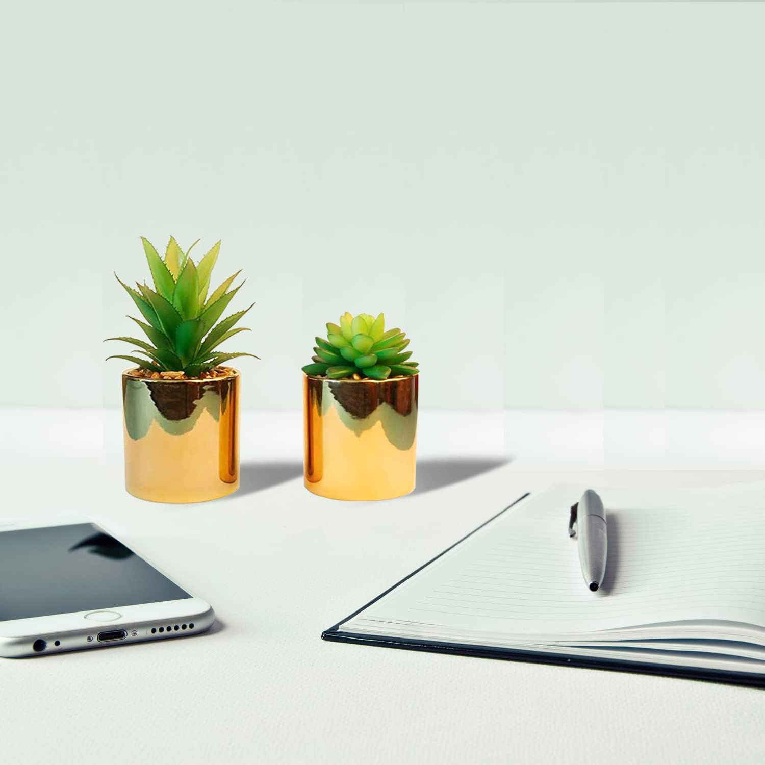Faux Succulent Artificial Plants 7'' & 5'' in Pots Home Decoration Pots / Gold / Set of 2