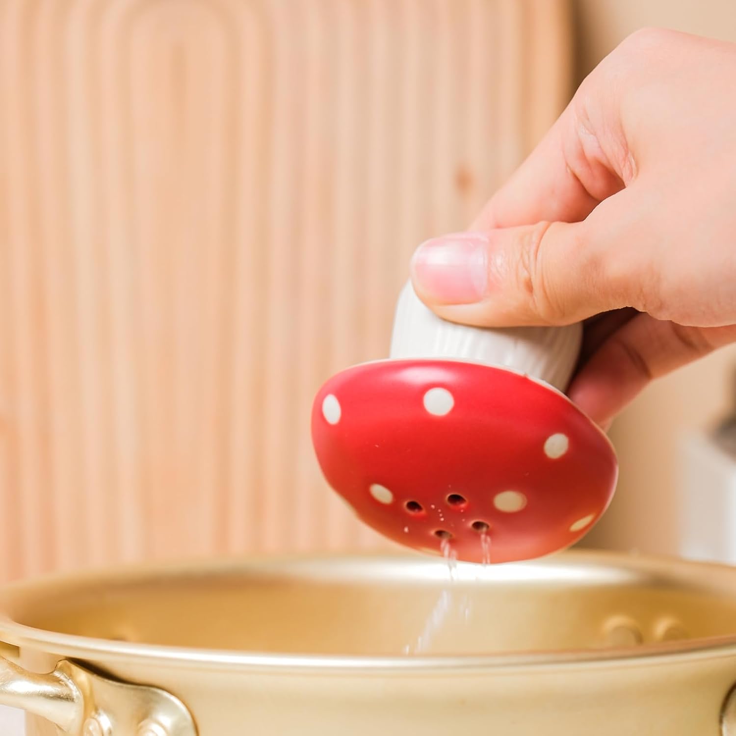 Tray / Mushroom Salt and Pepper Shakers Salt and Pepper Shakers / Mushroom 3 / Small