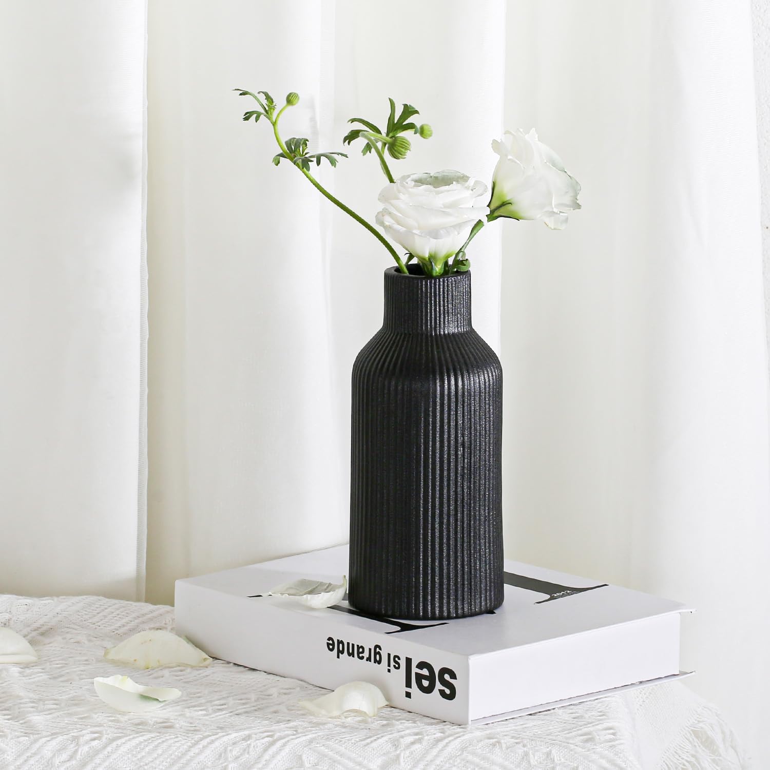 Bohemian Ceramic Vase / Black / 7in