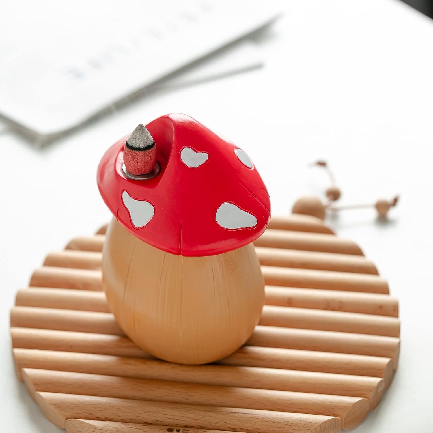 Mushroom Incense Holder / 60 Incense Cones