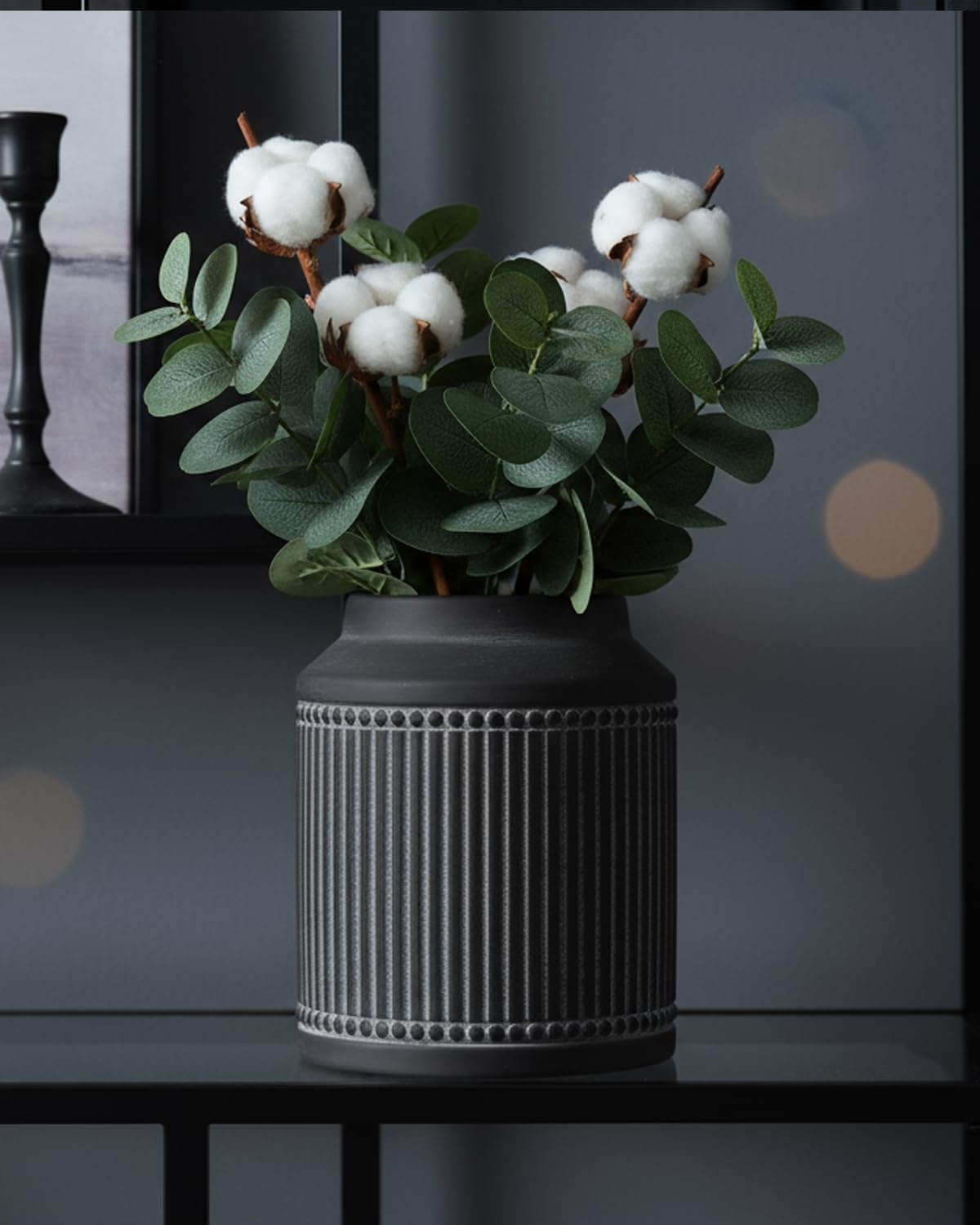 Ribbed Ceramic Vase / Black / 7.32 Inch