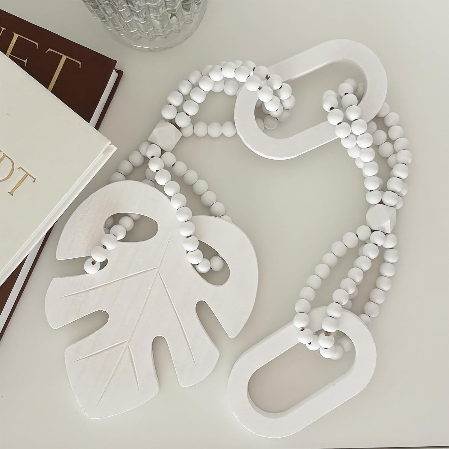 Knot Beaded Garland Decor / White