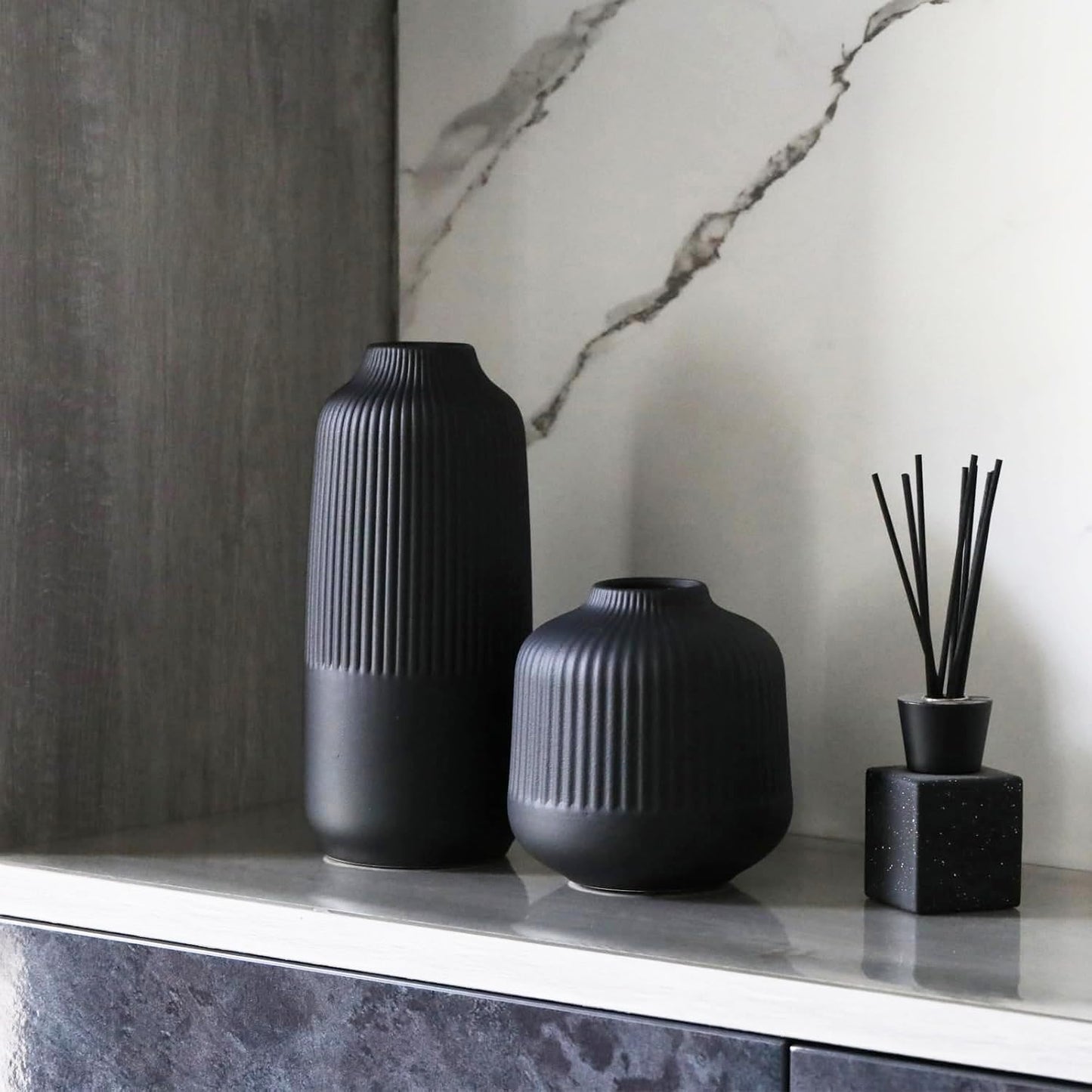 Ceramic Vase for Flowers / Black / Small / 6 Inch