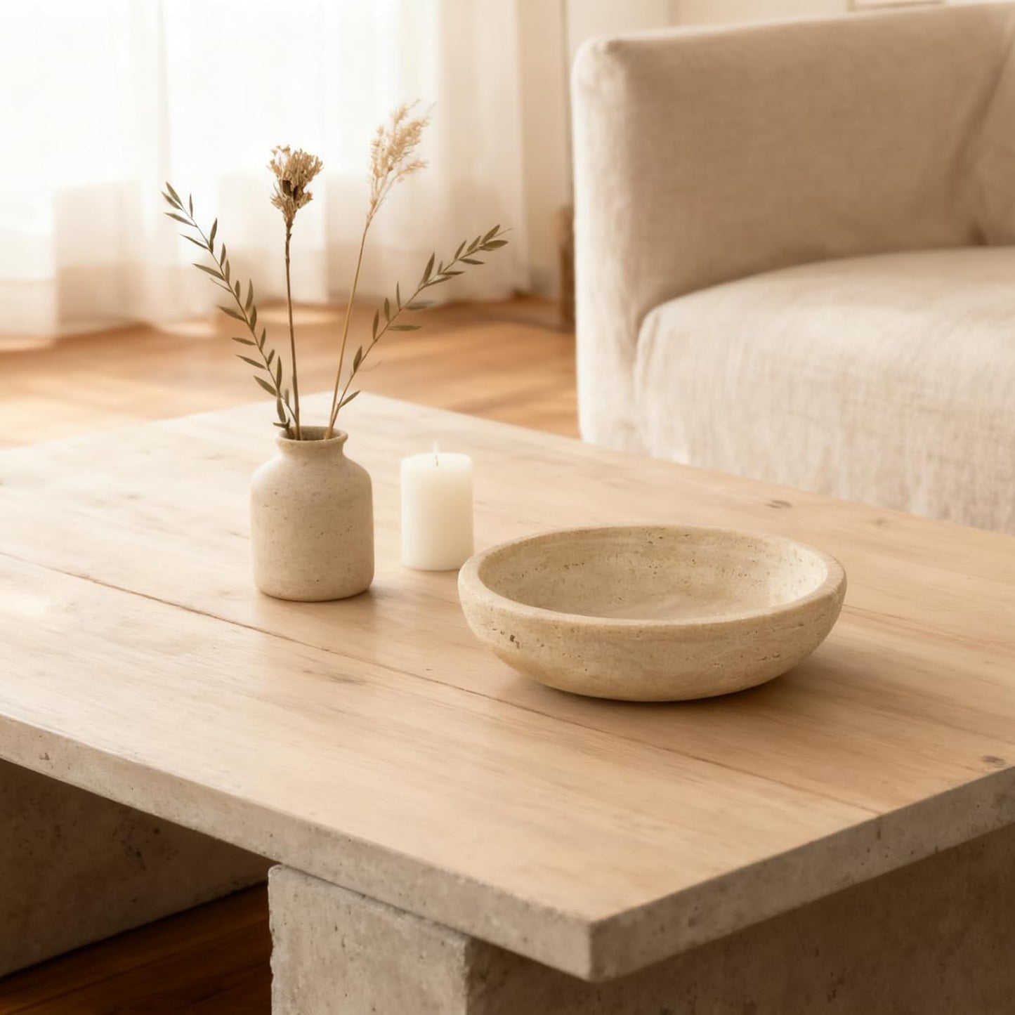 Dining Table Centerpiece / Beige