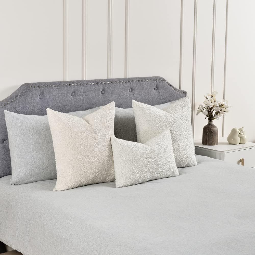 Textured Boucle Pillow Covers / Cream / 18 x 18
