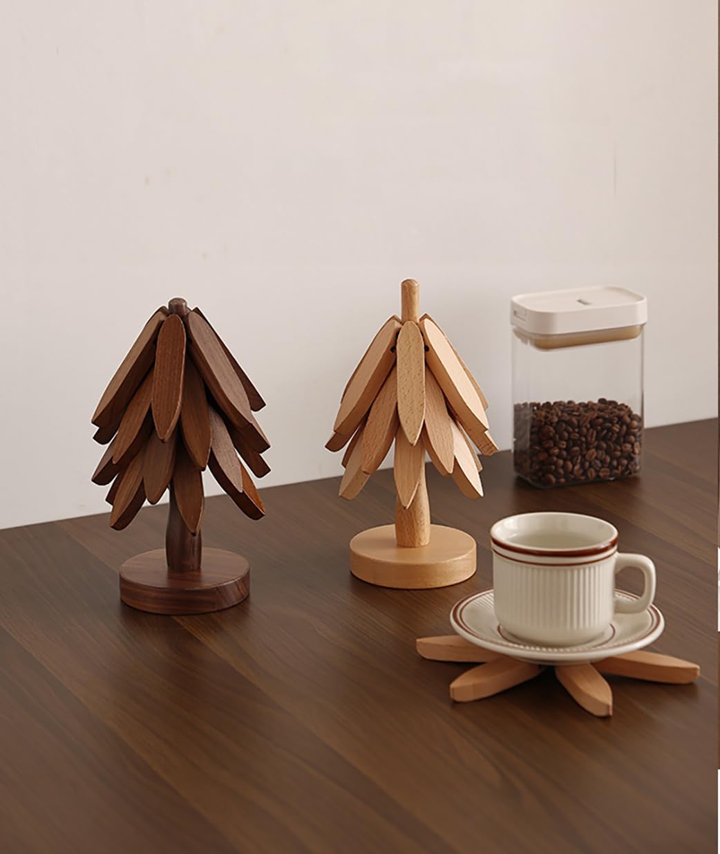 4 Wooden Trivets+1 Stand / Walnut Wood / Natural