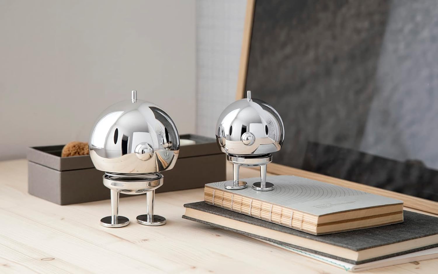 Scandinavian Design Bumble Height / Decoration Gift Idea / Medium / Chrome / Silver / 4.2 Inch