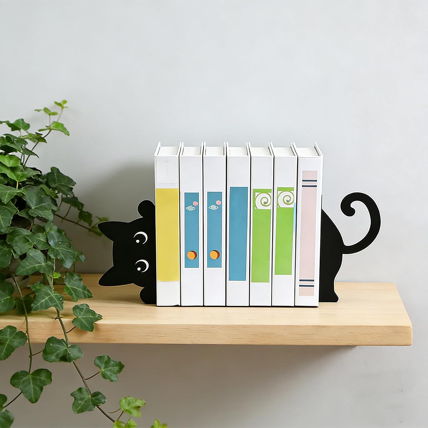 Metal Decorative Book Ends / Cute Cat / Black