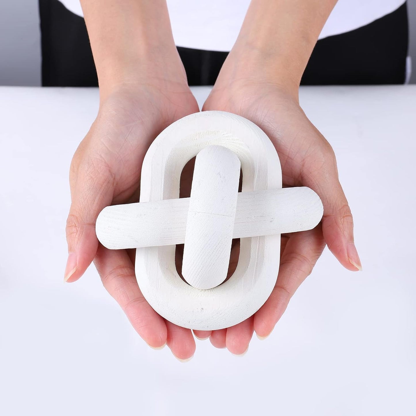 Wood Chain Link Decor / White