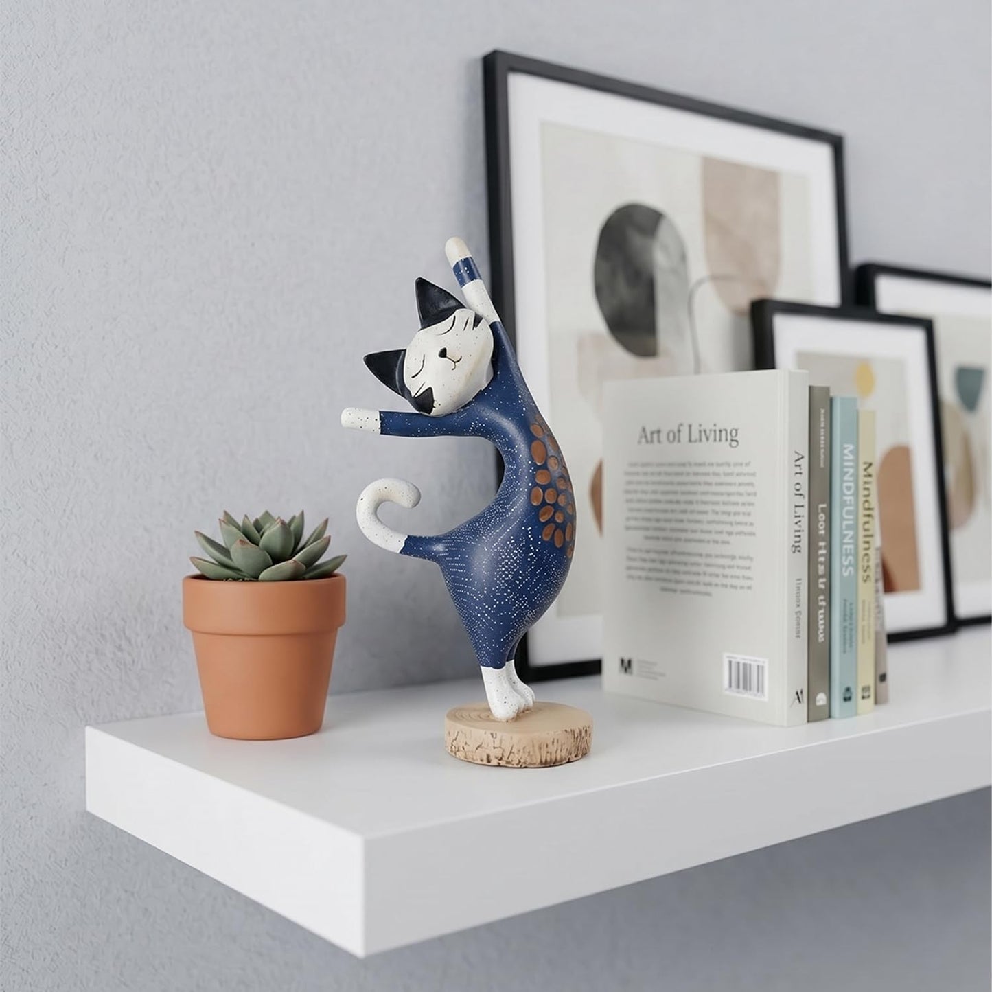 Modern Resin Cat Figurine Home Decor / Blue and White Polka Dot Cat