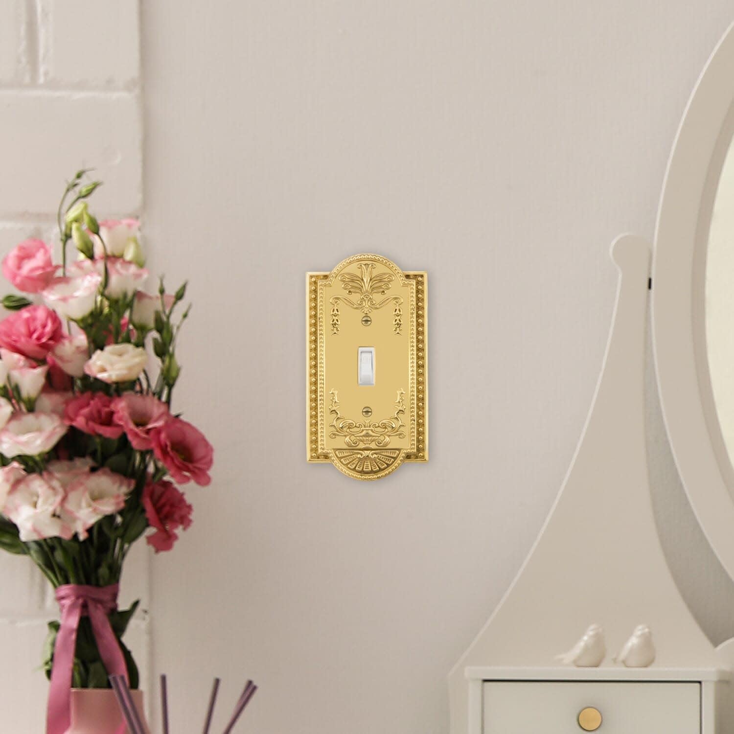 Nostalgic Warehouse Meadows Switch Plate with Single Toggle in Polished Brass
