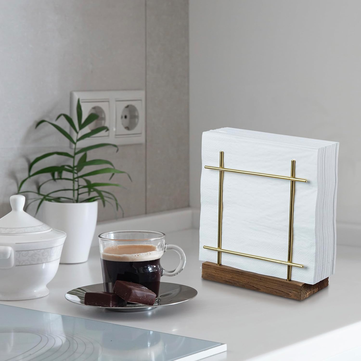 Napkin Holders / Brass-Tone Wire Metal Napkin Dispenser / Brass / Brown
