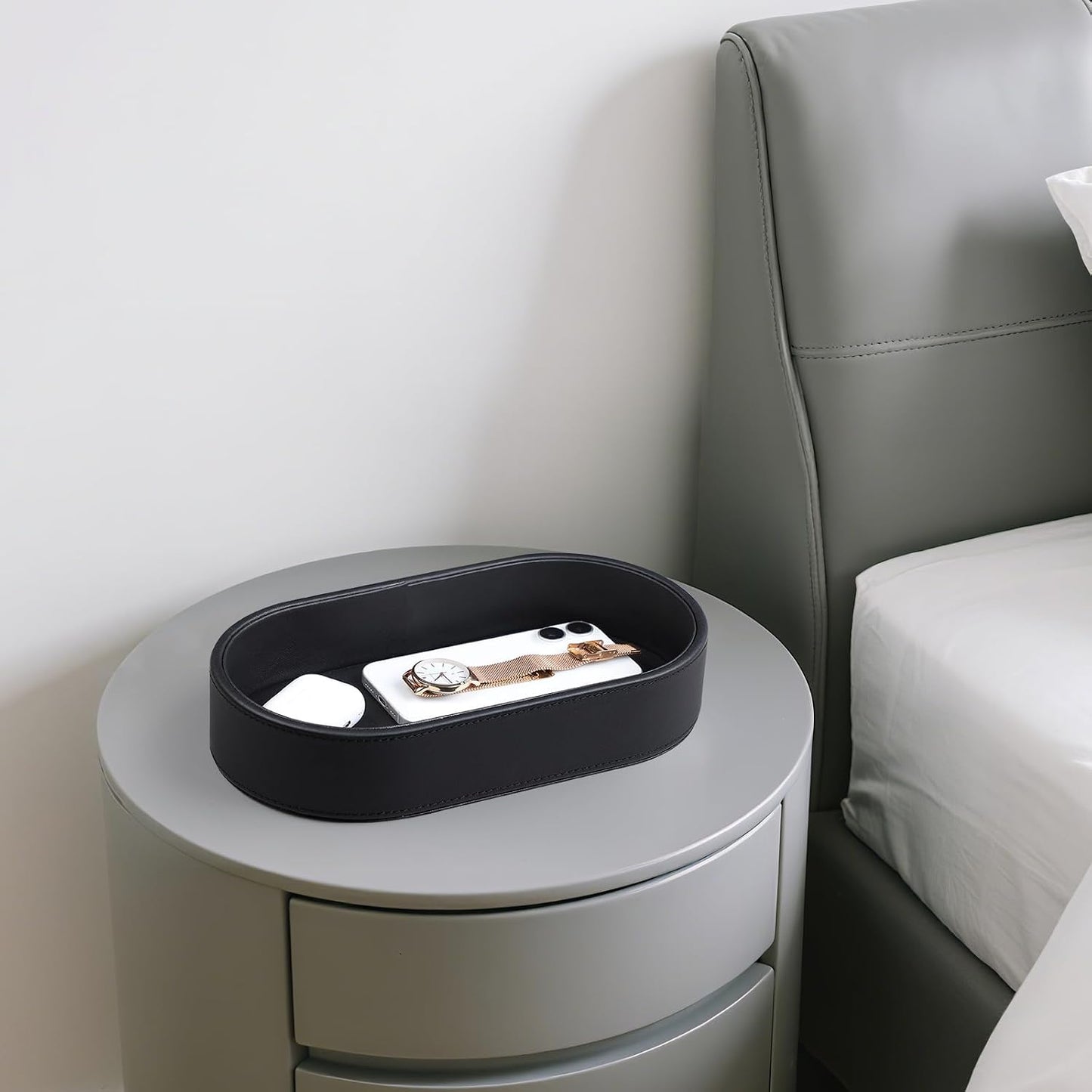 Oval Desk Valet Tray / Black