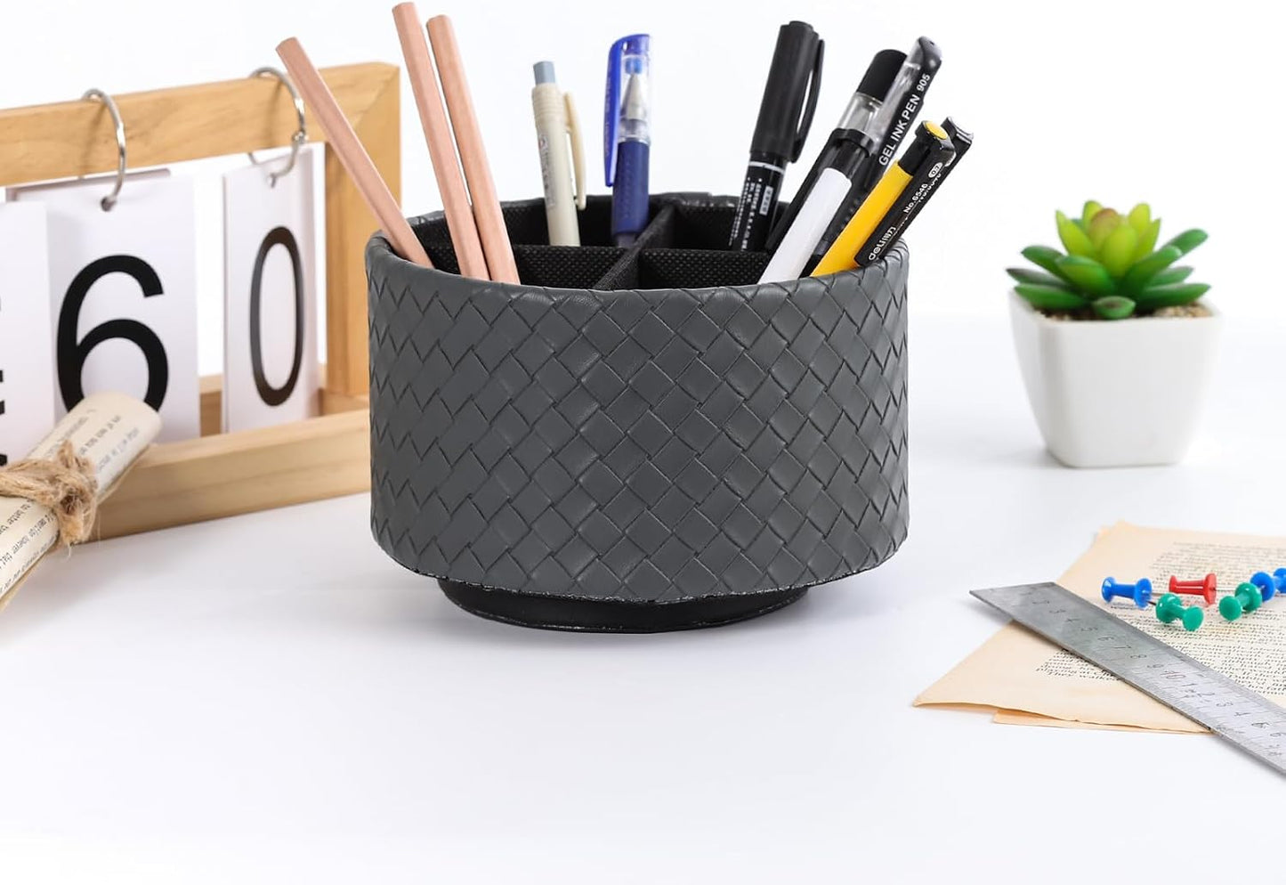 Rotating Remote Holder / Grey Small Grid