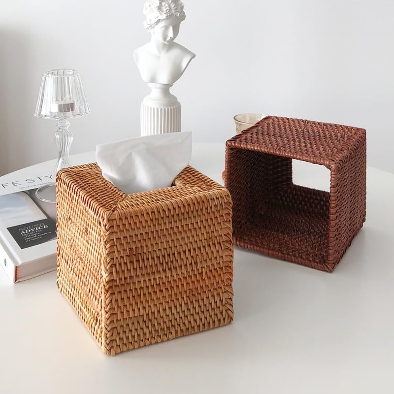 Wicker Tissue Box Holder / Natural
