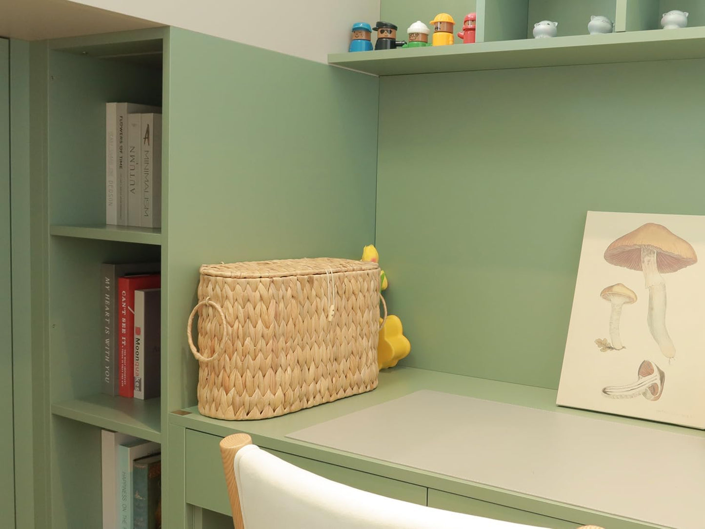 Wicker Basket / Toilet Paper Basket / Natural Hyacinth