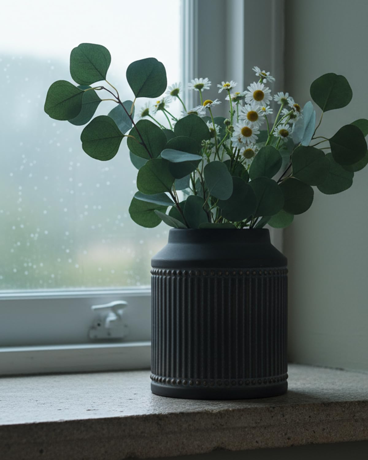 Ribbed Ceramic Vase / Brown / 7 Inch