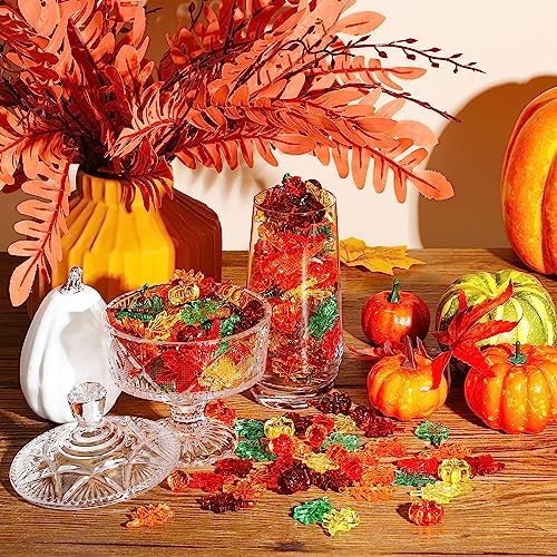 Frienda 400 Pieces Acrylic Fall Vase Filler Mini Pumpkins Leaves Maple Acorns Sensory Bin Filler for DIY Crafts Home Decoration Thanksgiving and Autumn Table Centerpieces