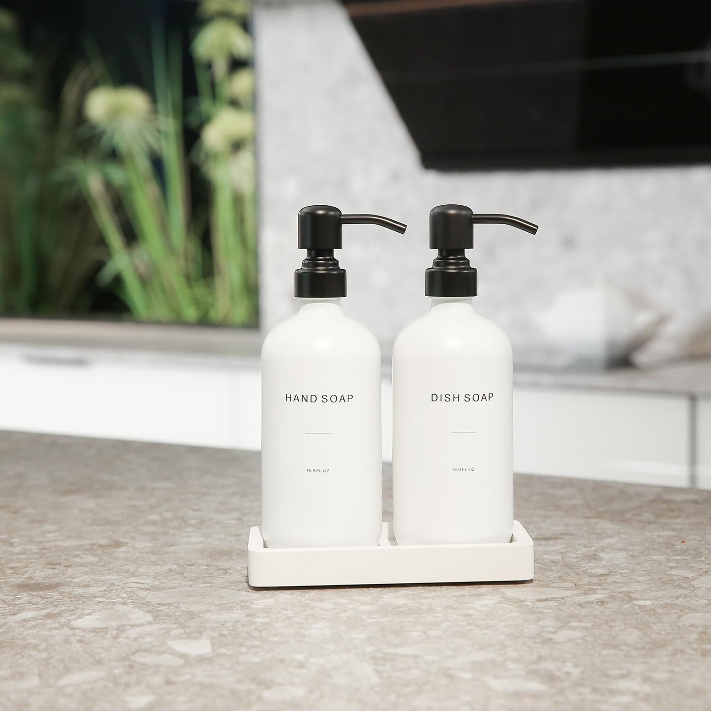 Prus Waso Kitchen Soap Dispenser Set, White Soap Dispenser with Black Stainless Steel Pump, Perfect for Modern Kitchen