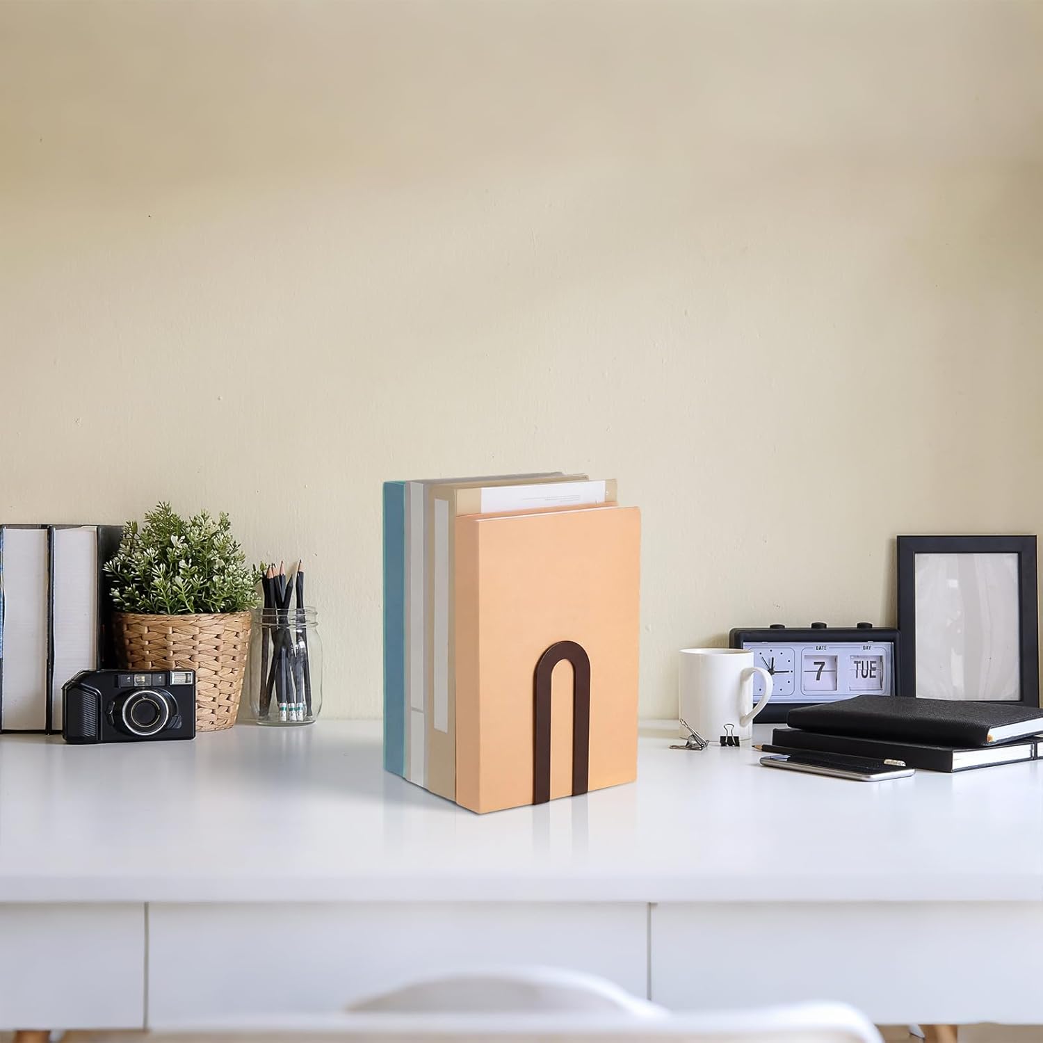 Modern Metal Book Ends / 5.5*3.75*2.25inch / Bronze / Set of 12