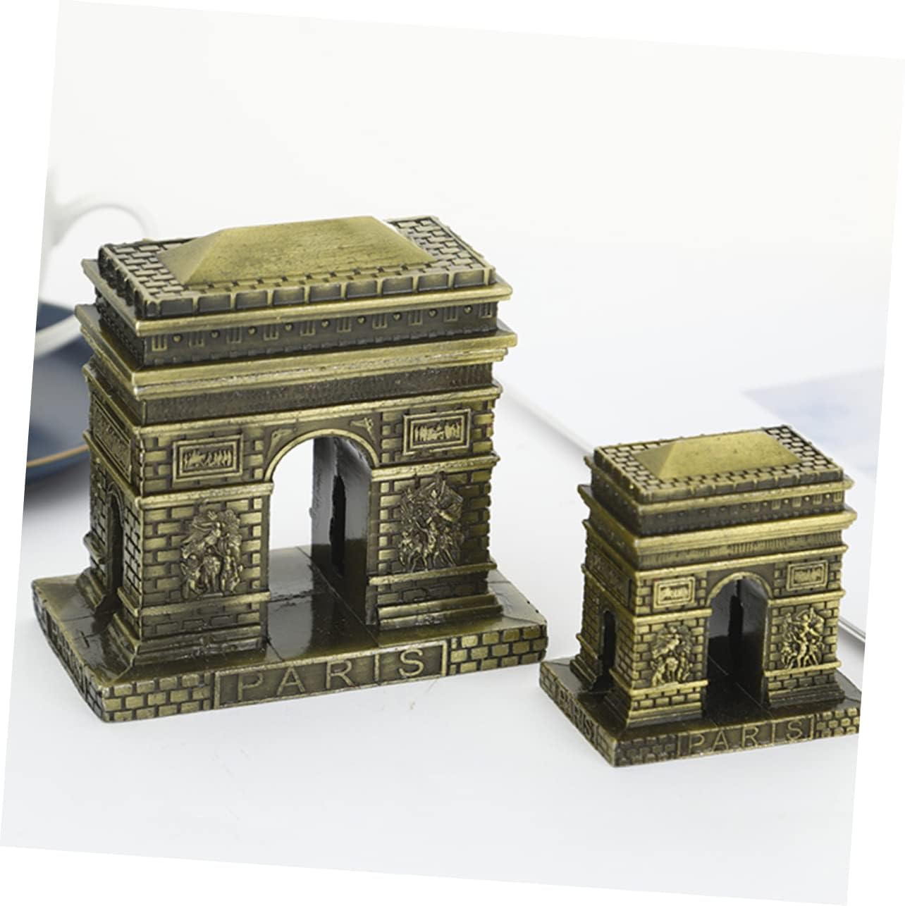 Vintage Triumphal Arch Model Metal Building Desktop Ornament Unique / 6 x 4 x 6 / Cm / Golden